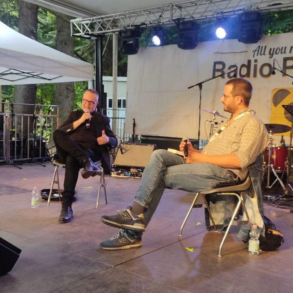 Presentazione del libro di Fabio De Luca “Oh, oh, oh, oh, oh. I Righeira, la playa e l’estate 1983”