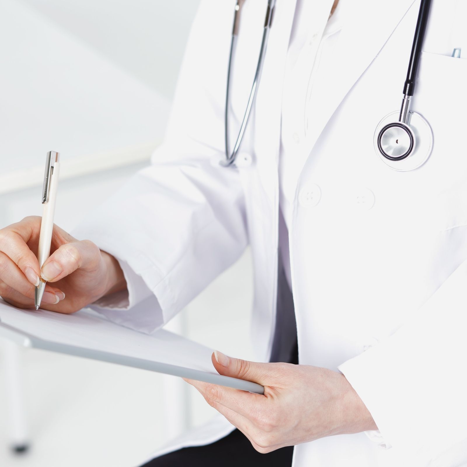 La fuga dei medici italiani dal servizio sanitario nazionale