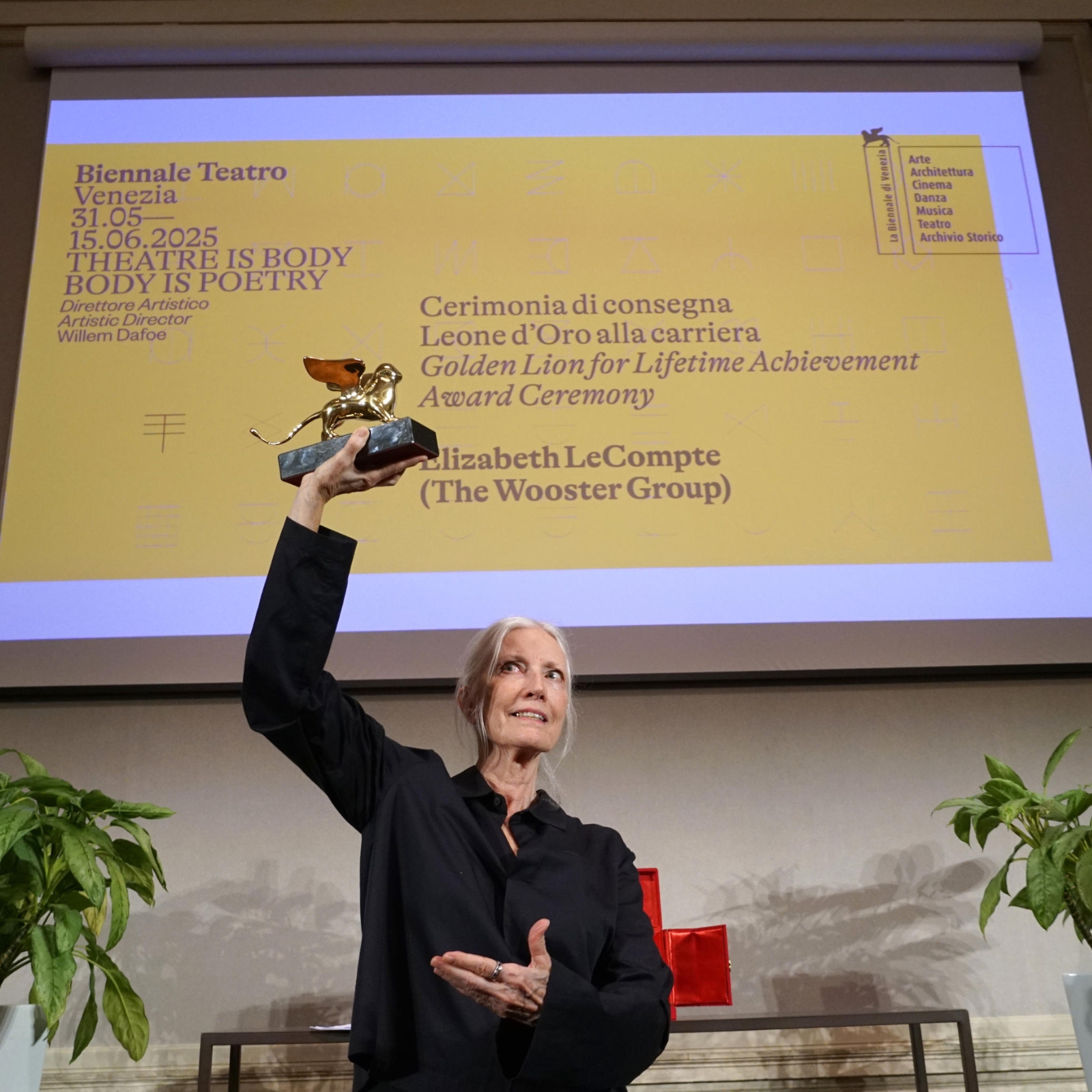 Elizabeth LeCompte è il Leone d’Oro alla carriera della Biennale Teatro 2025