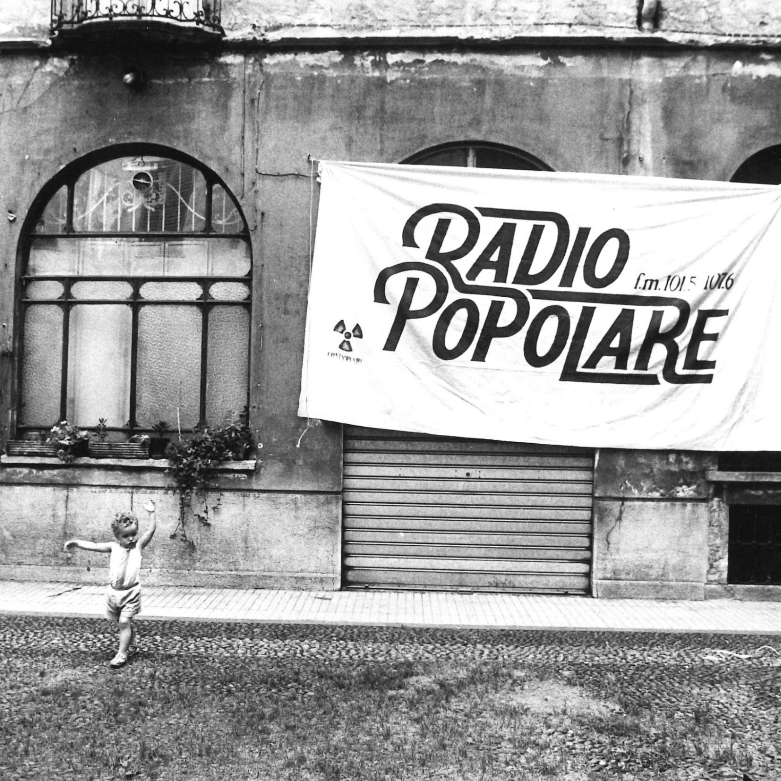Una mostra fotografica ripercorre i 50 anni di Radio Popolare. Dal 14 dicembre a Milano