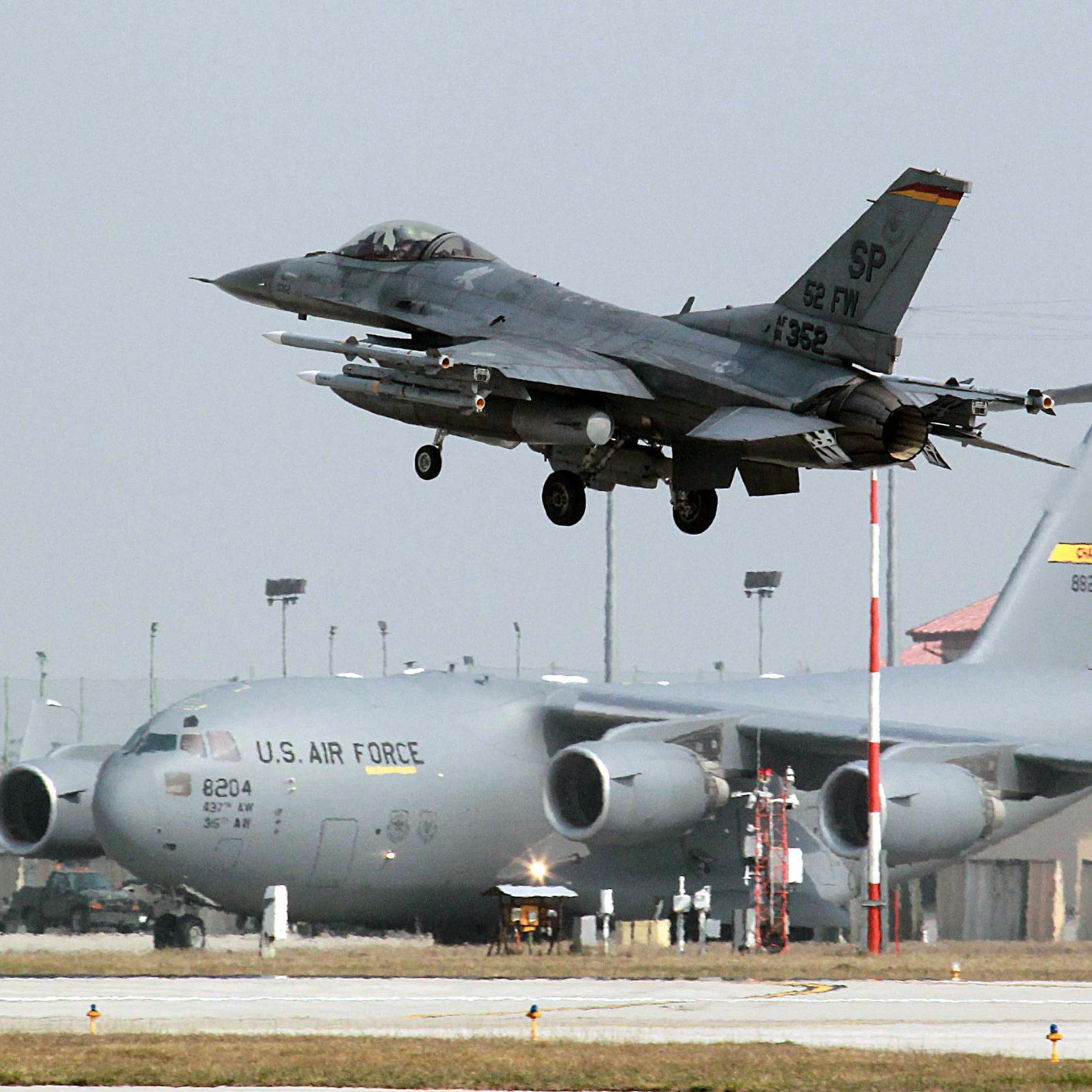 Iran. L'uso delle basi americane sul territorio italiano. Anche la logistica è guerra