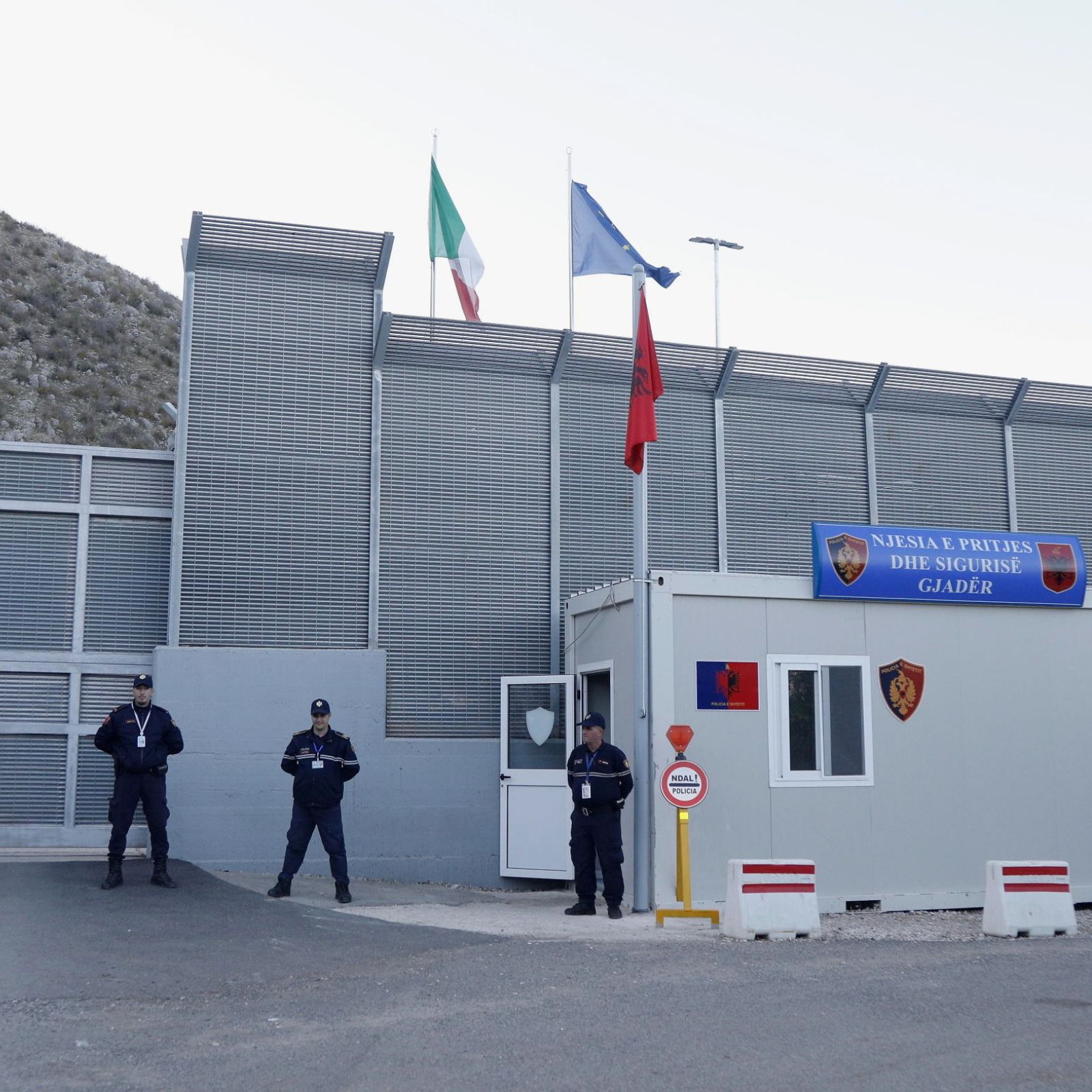 Il caso Albania e la propaganda di Meloni contro i giudici