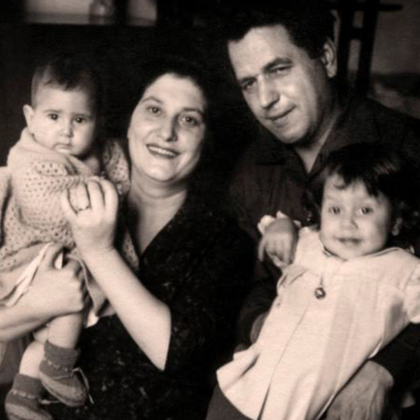 Il ricordo di Pino e Licia Pinelli è legato alle lotte del presente. Oggi in piazza Fontana