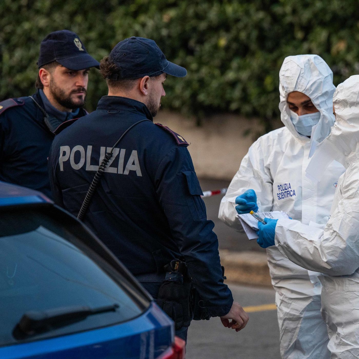 Caso Mansouri, sempre più dubbi sulla versione del poliziotto. Altri quattro agenti indagati