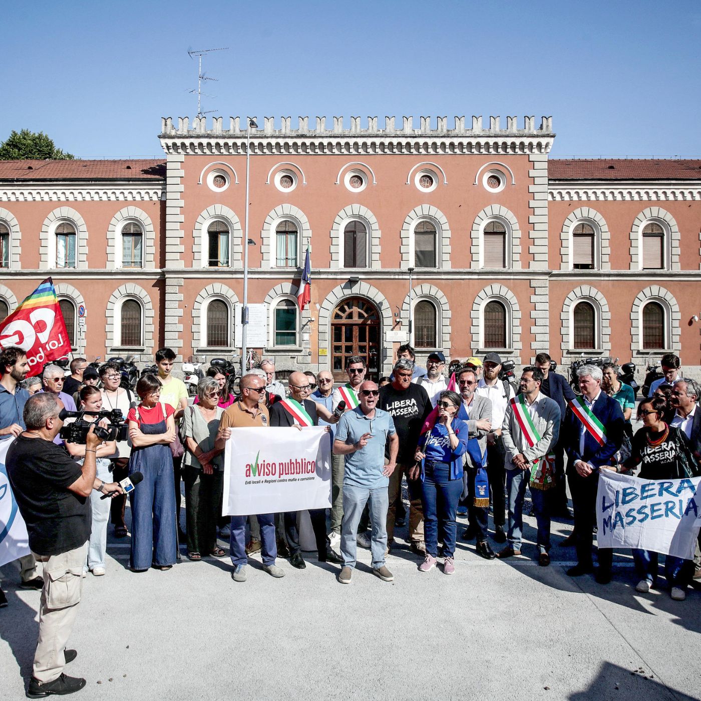 Mafia, il maxi processo Hydra resta a Milano episode artwork