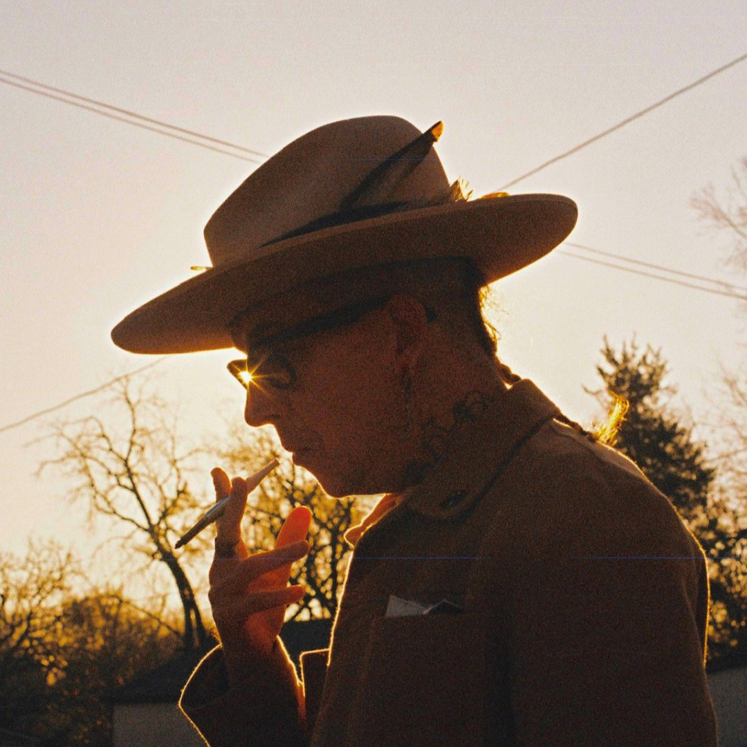 “Un cambiamento profondo nella mia vita”: Micah P Hinson racconta il nuovo album The Tomorrow Man