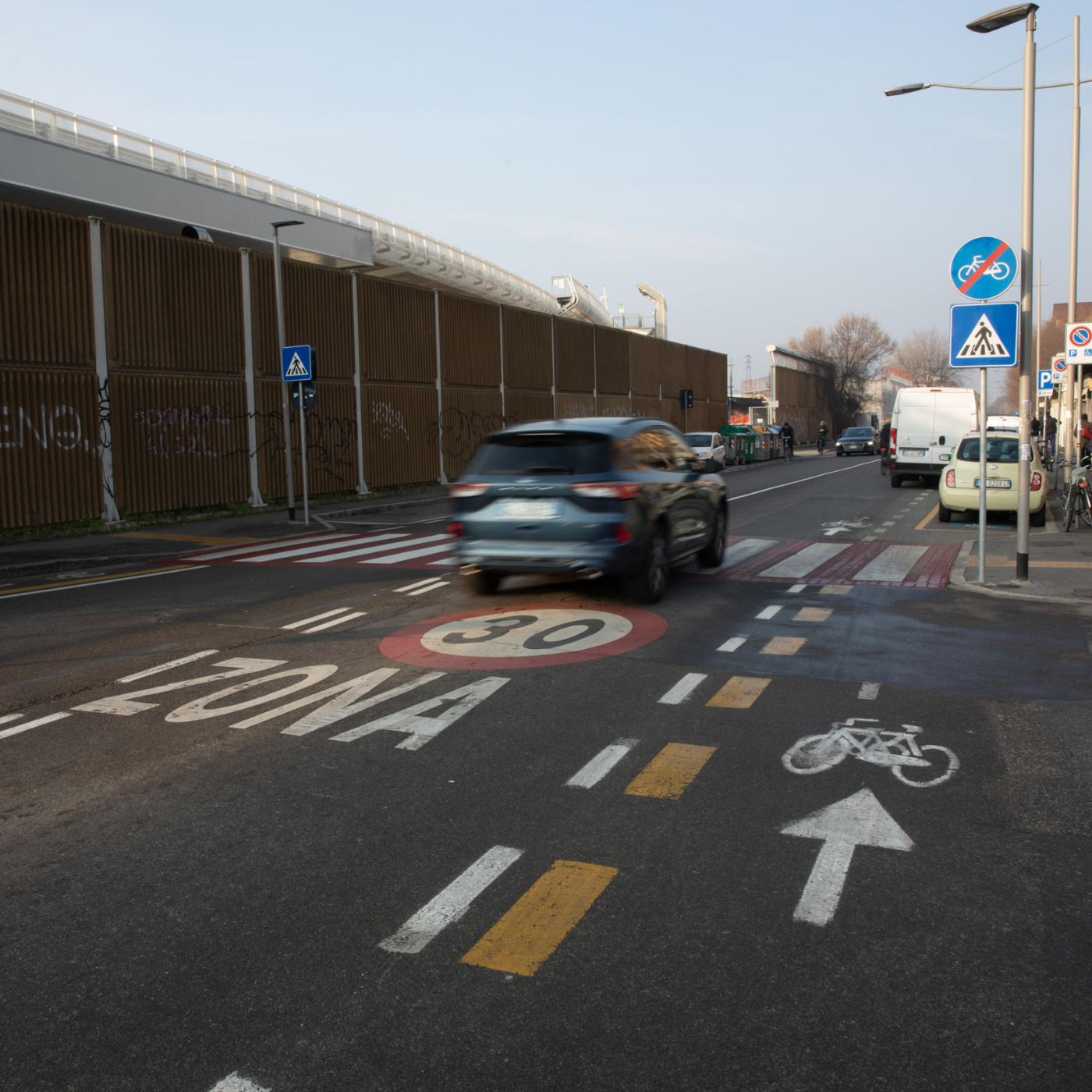 Il Tar accoglie il ricorso dei taxisti e cancella i 30 km all’ora a Bologna
