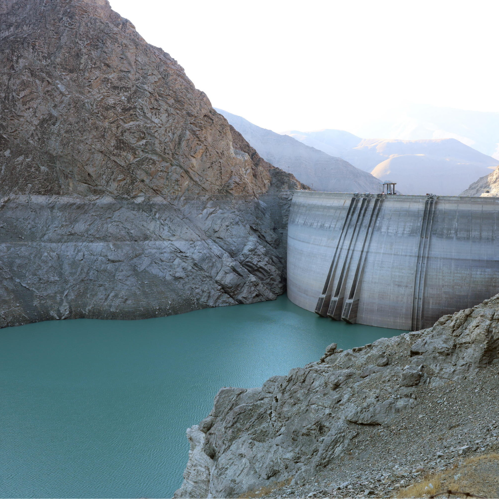 Iran, parte l’inseminazione delle nuvole per fronteggiare la mancanza d’acqua