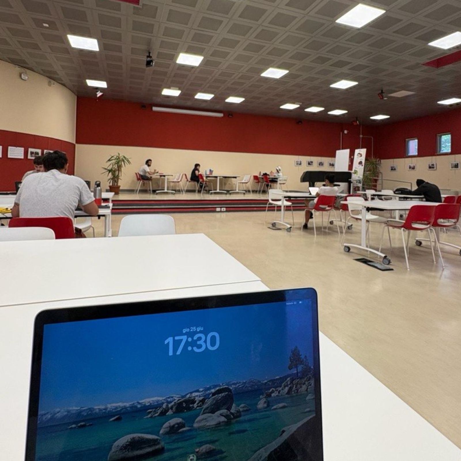 Caldo a Milano: il Comune indica le biblioteche come “spazi freschi”, però molte non lo sono episode artwork