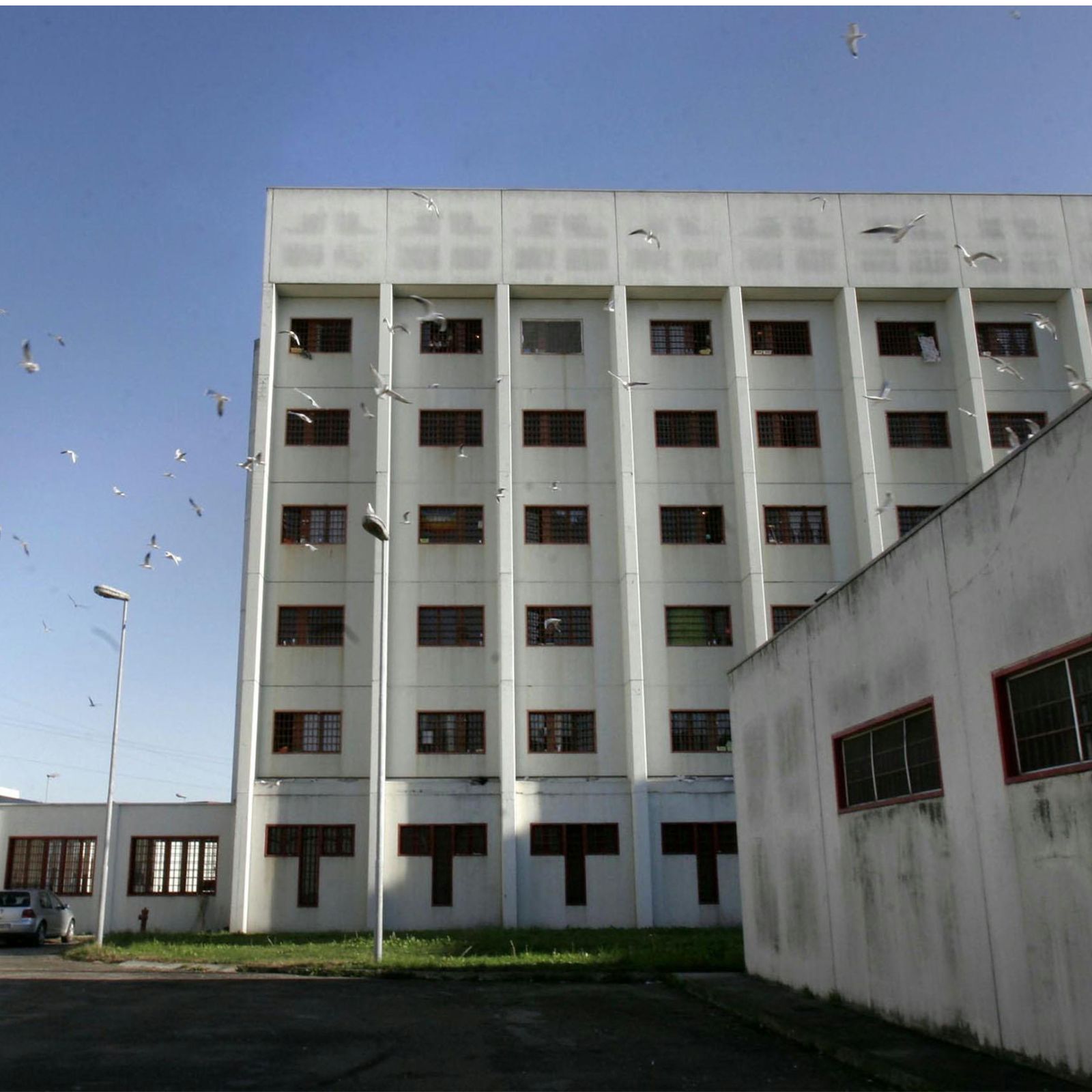 Suicida un anziano detenuto: da vent’anni in quella cella. Volevano trasferirlo